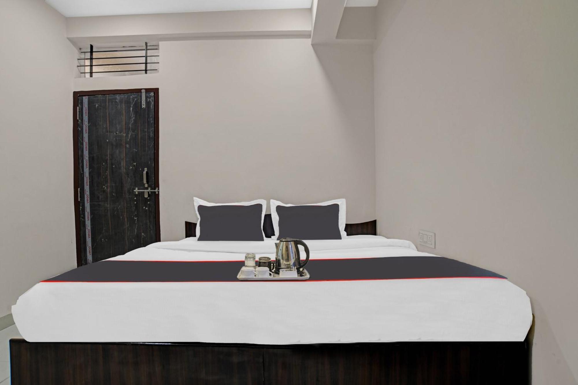 Hotel O Dream Palace Индаур Экстерьер фото