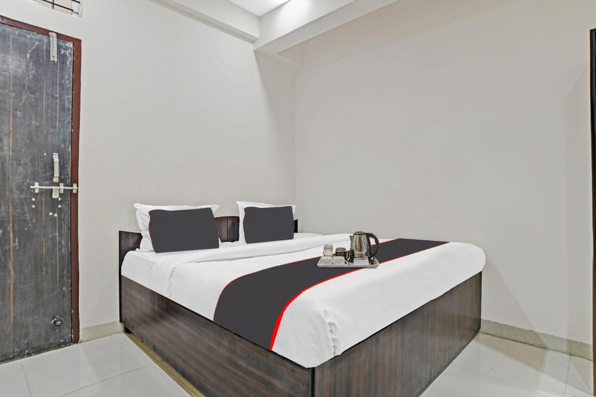 Hotel O Dream Palace Индаур Экстерьер фото